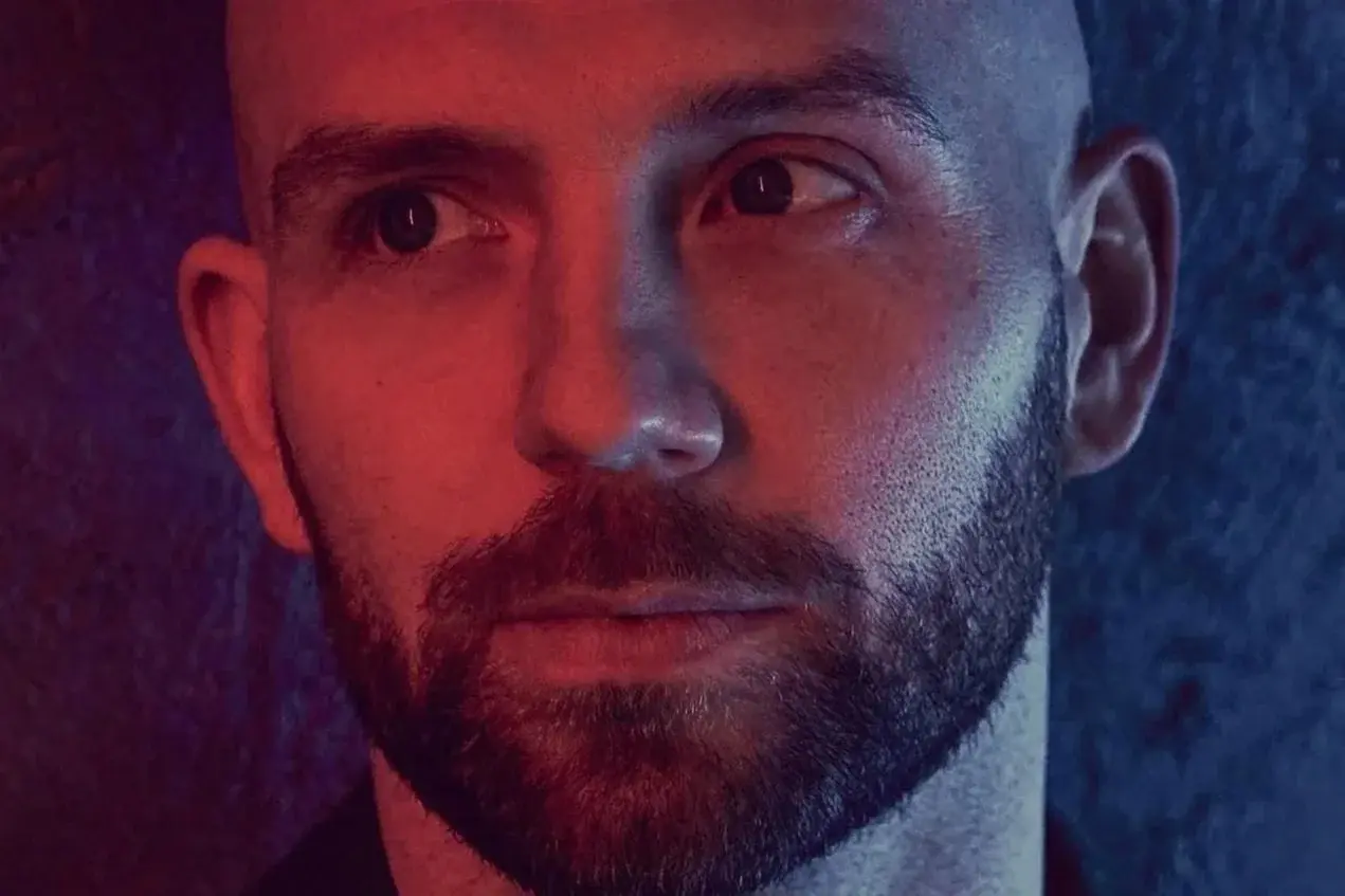 Director Conor Boru on a film production